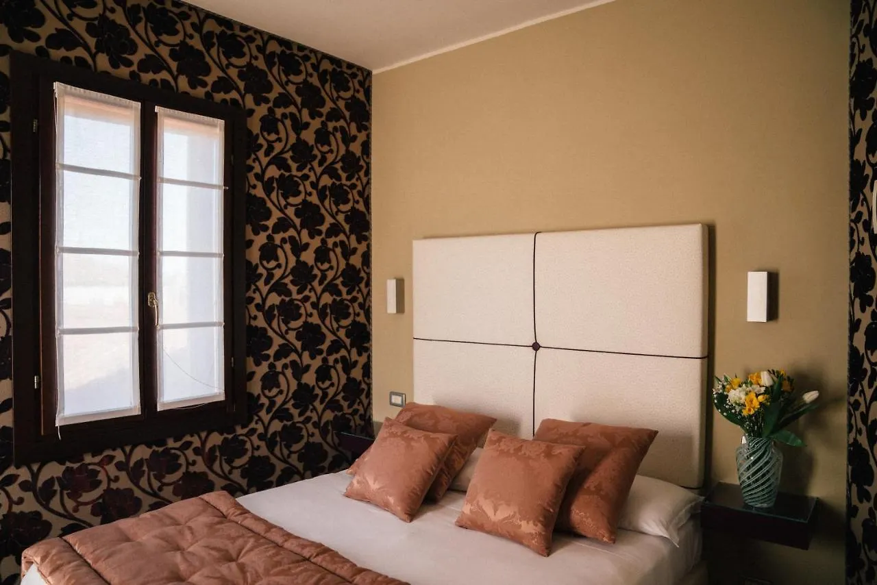 Couette-café Murano Palace Venise